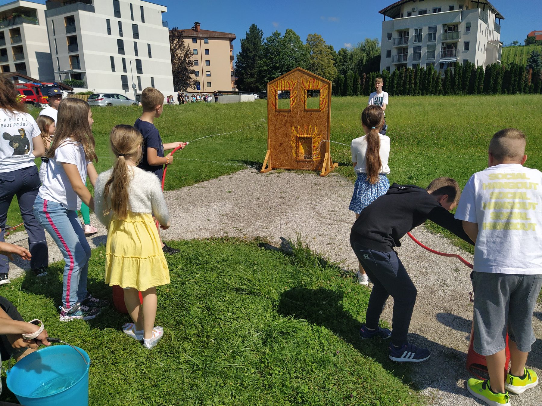 Mladi gasilci pri igrah